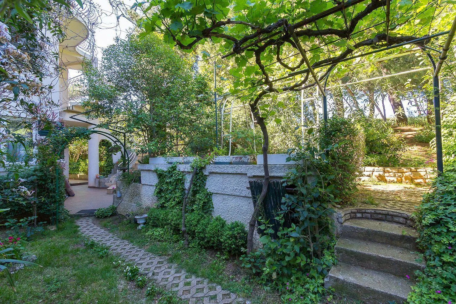 50 Meter Bis Zum Strand Mit Meerblick, Kueche, Wlan, Klima Pula Apartment